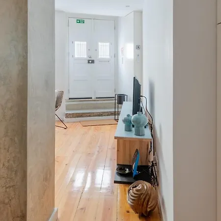 - No Principe Real Apartment